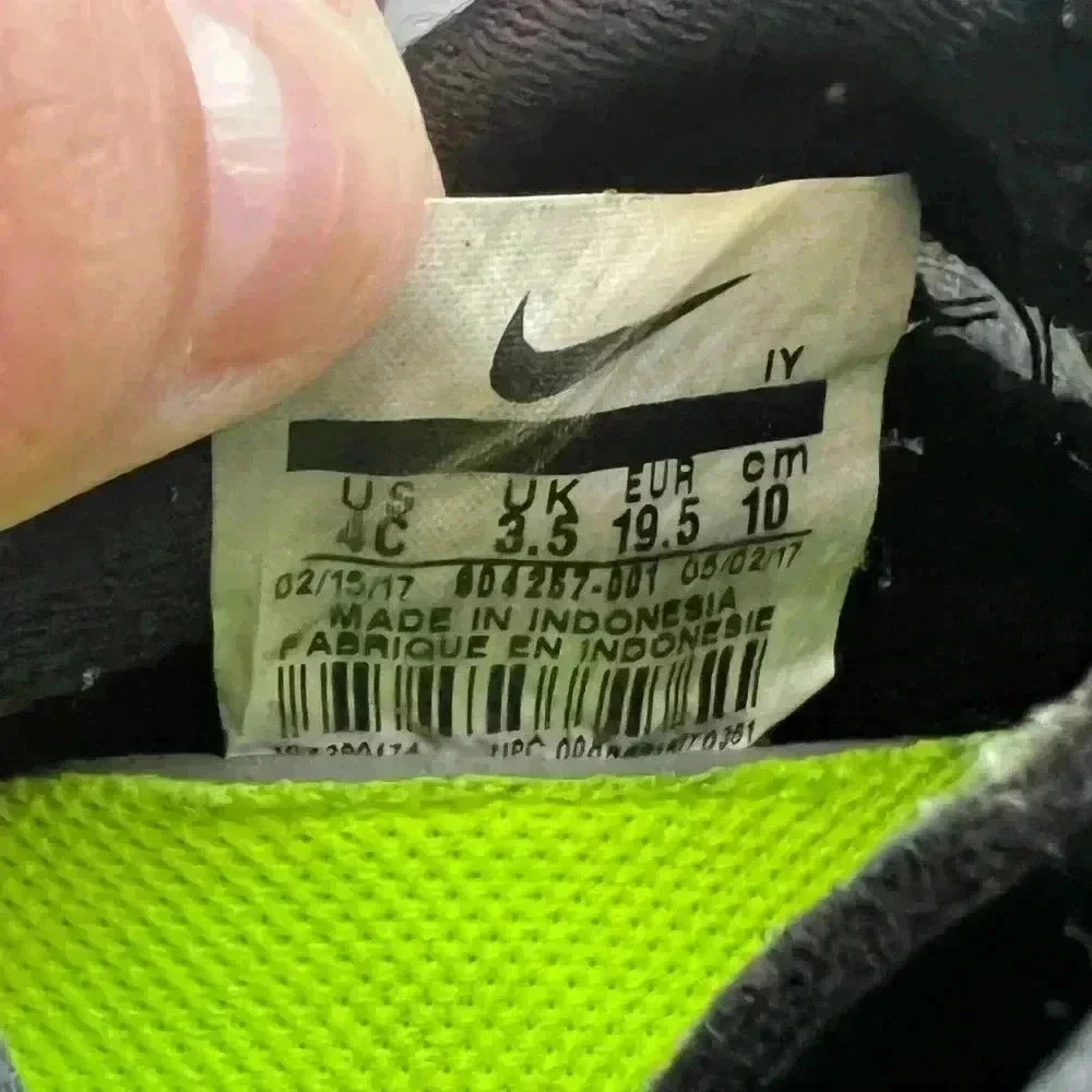 Nike Free RN Sneaker with Velcro size 4c